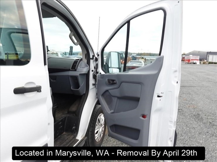 2015-ford-transit-image-25