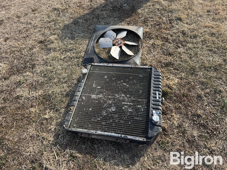 radiator-&-fan-shroud-image-8