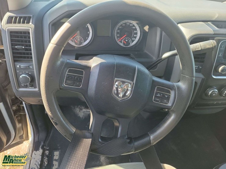 2013-dodge-1500-image-13