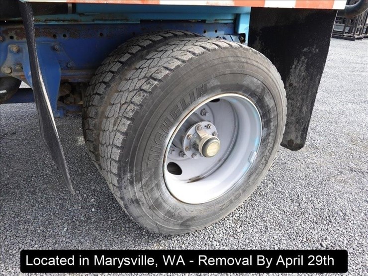 1993-freightliner-fld112-image-13