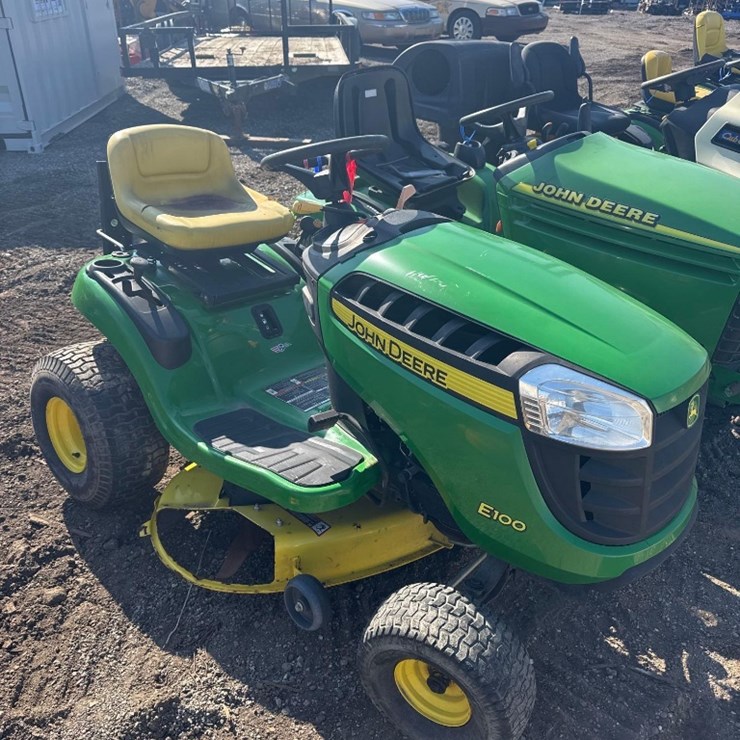 JOHN DEERE LA