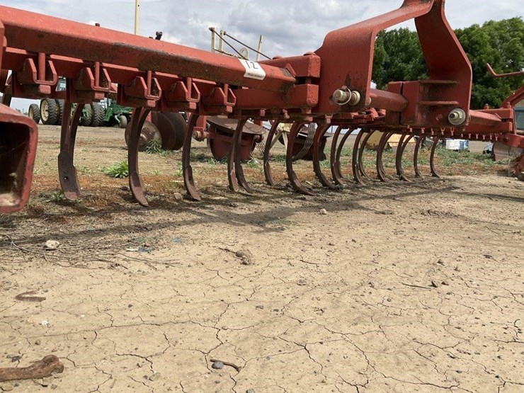 allis-chalmers-18'-3-pt-springtooth-chisel-image-11