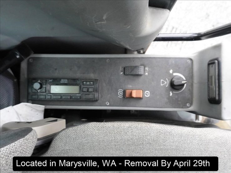 2009-gradall-xl3100-image-13