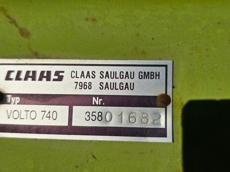 claas-volto-740-image-13