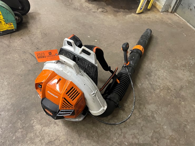 #2523-•-stihl-backpack-leaf-blower-(columbia-heights,-mn)-image-5