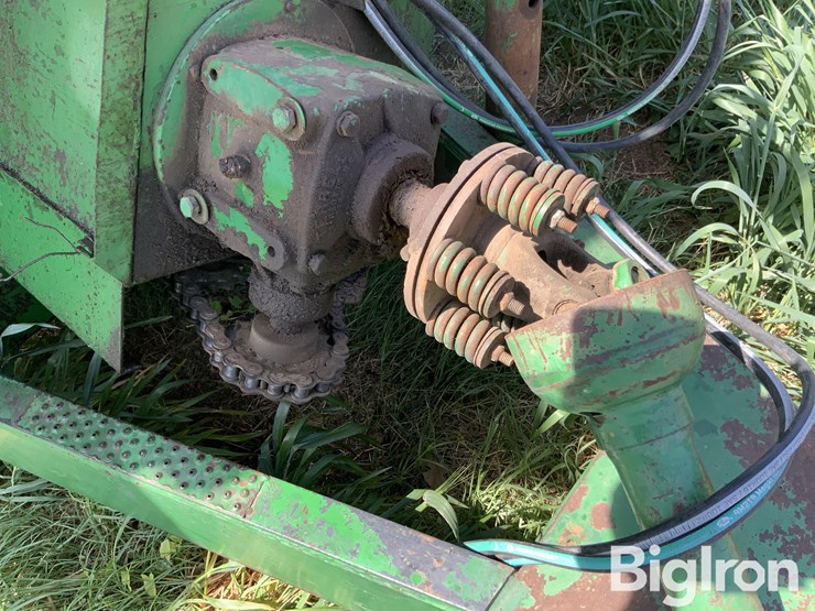 john-deere-650-image-12