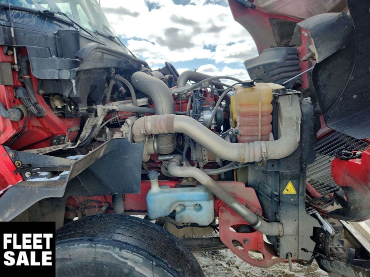 2014-international-prostar-image-33