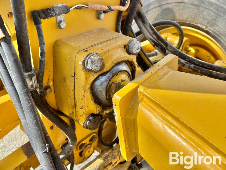 2013-caterpillar-140m2-vhp-plus-image-14