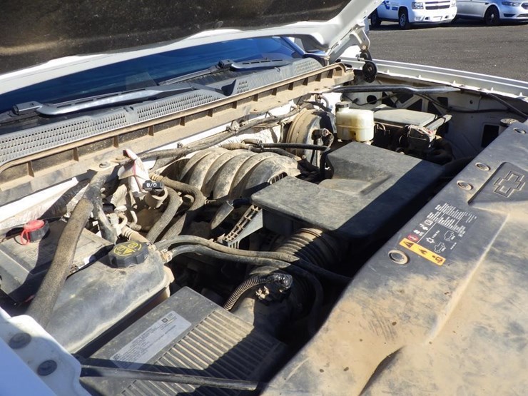 2018-chevrolet-1500-image-11