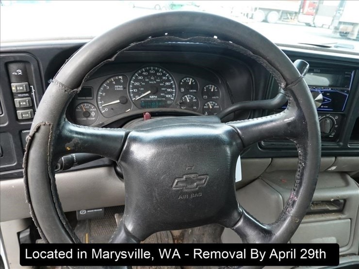 2002-chevrolet-3500-image-11