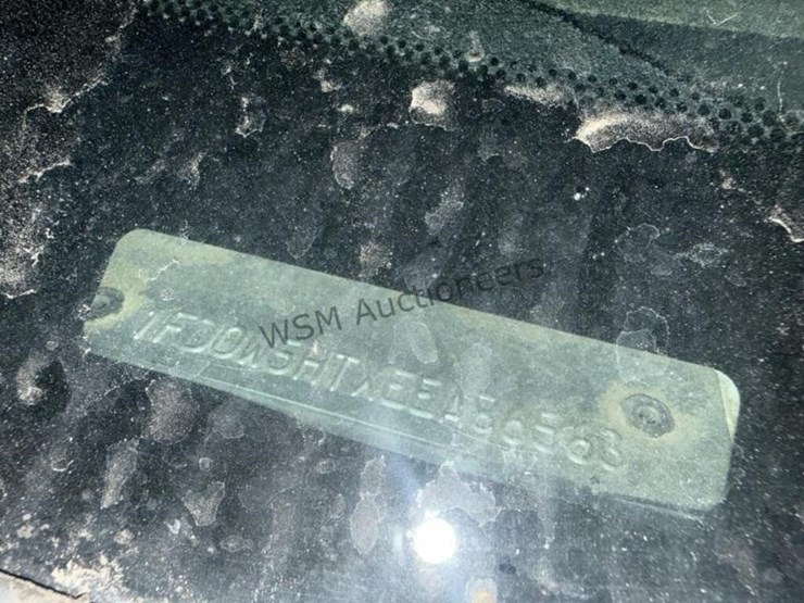 2014-ford-f550-image-18