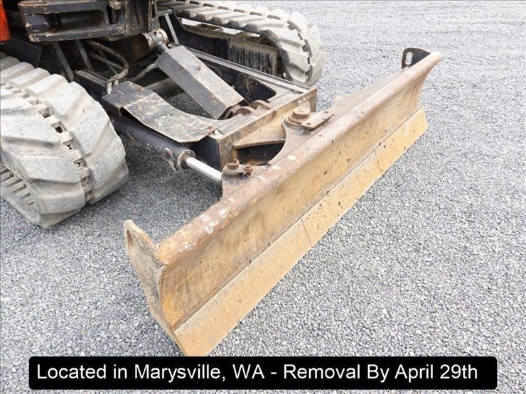 2015-kubota-kx080-4-image-2