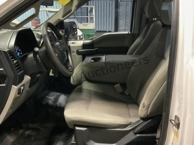 2019-ford-f150-image-21