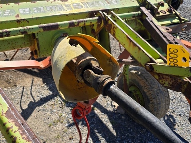 claas-volto-740-image-9