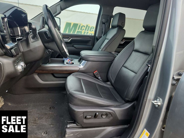 2024-gmc-sierra-2500hd-image-14