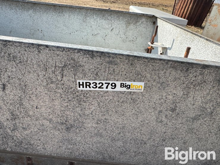 big-husky-pig-feeder-image-18