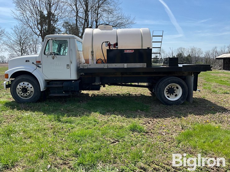 2000-international-4700-image-8