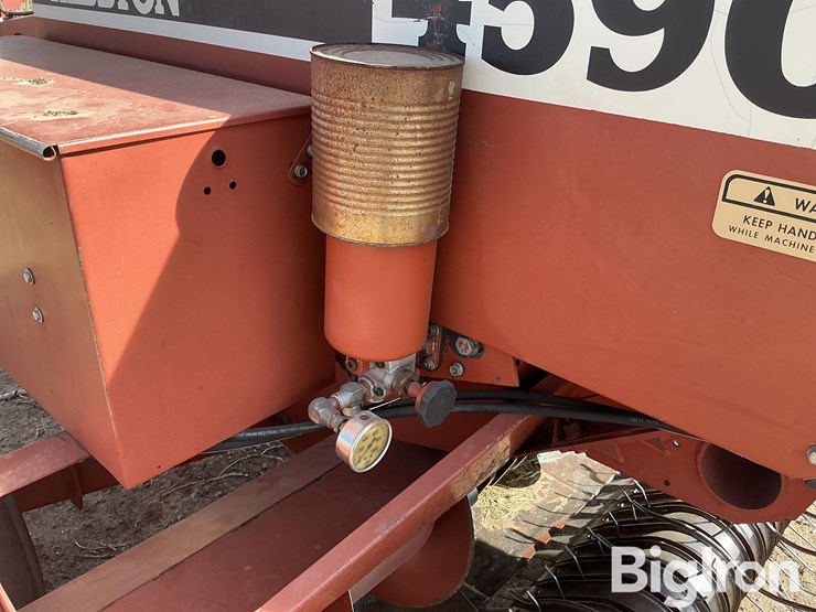 1993-hesston-4590-image-10