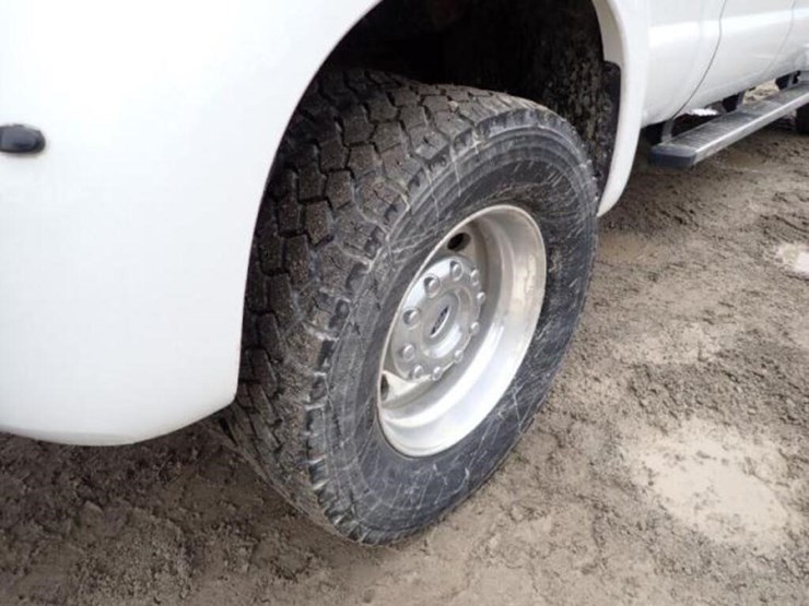 2015-ford-f450-lariat-image-47