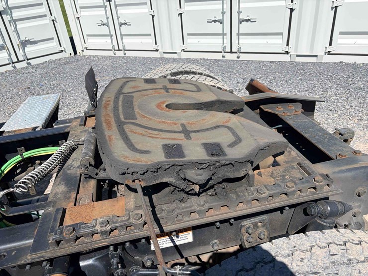 2018-freightliner-cascadia-single-axle-road-tractor-image-9