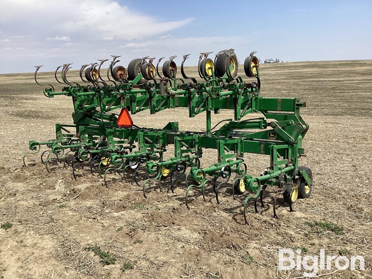 john-deere-85-image-5