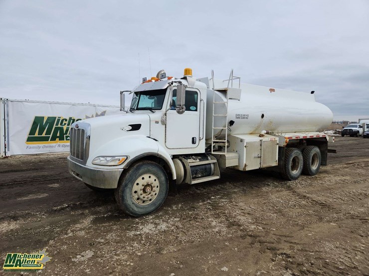 2008-peterbilt-340-image-1