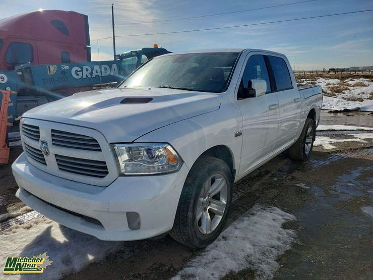 2013-dodge-1500-image-1