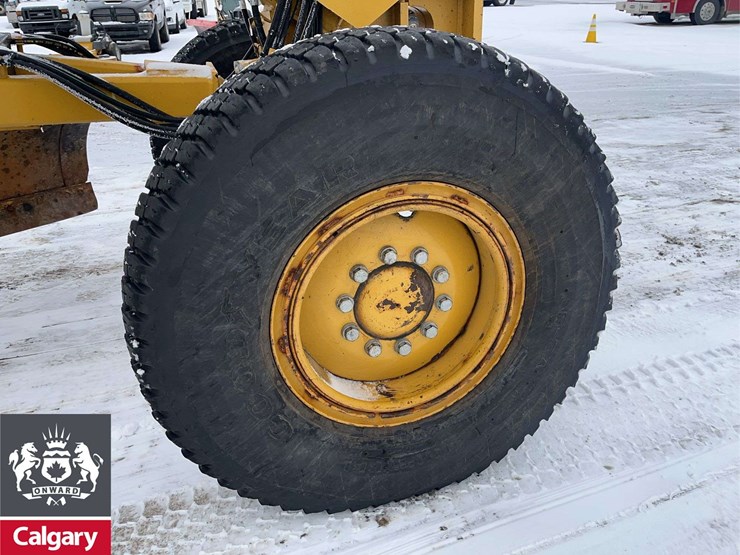 2011-caterpillar-140m-image-12