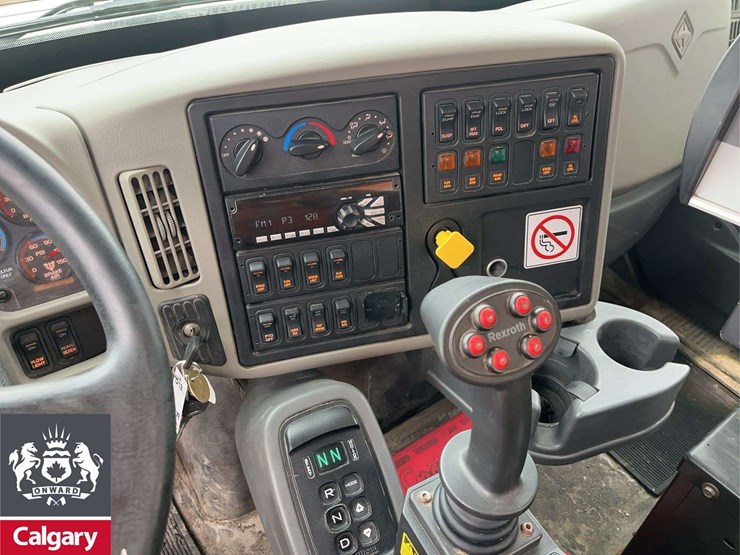 2019-international-workstar-7400-image-17