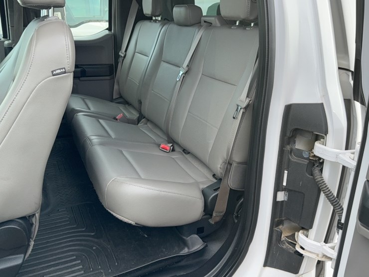 2016-ford-f150-image-17