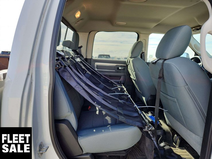 2015-dodge-2500-image-17