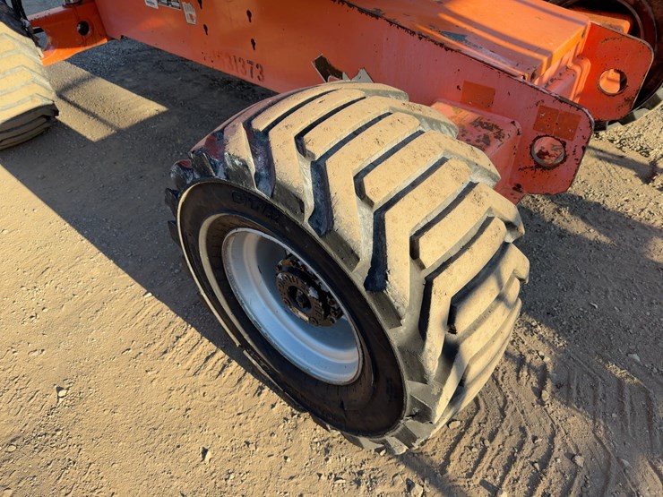 2014-jlg-450aj-image-10