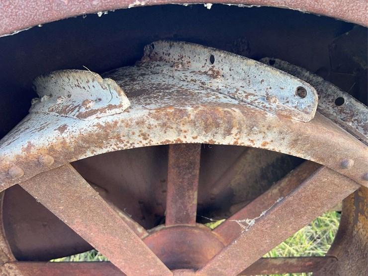 1924-fordson-tractor-image-36