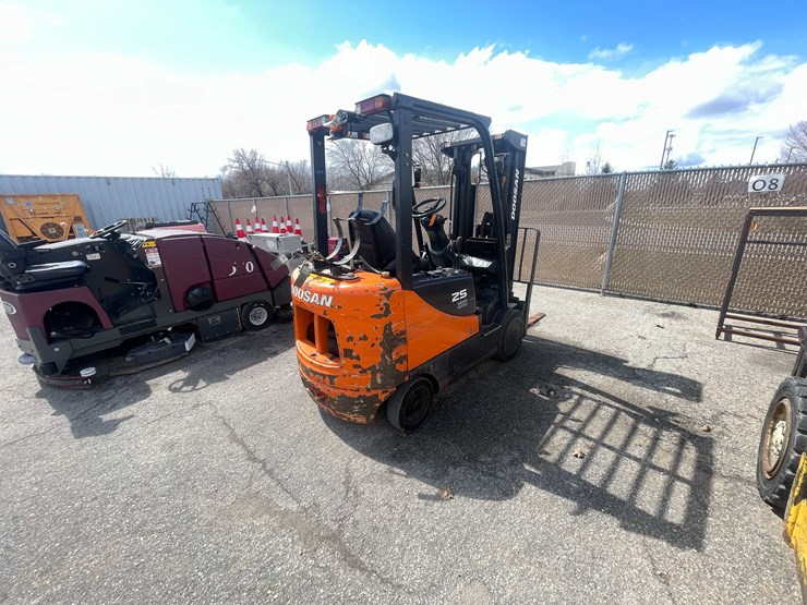 #354-•-doosan-forklift-(neenah,-wi)-image-5