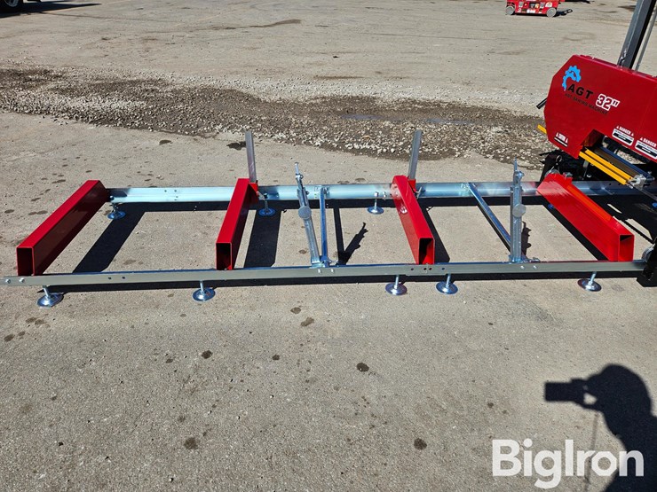 2025-massey-ferguson-730-image-9