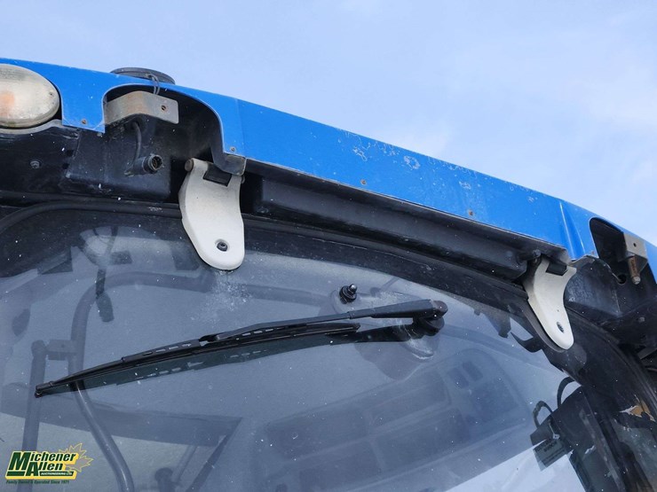 2015-new-holland-t6.155-image-45