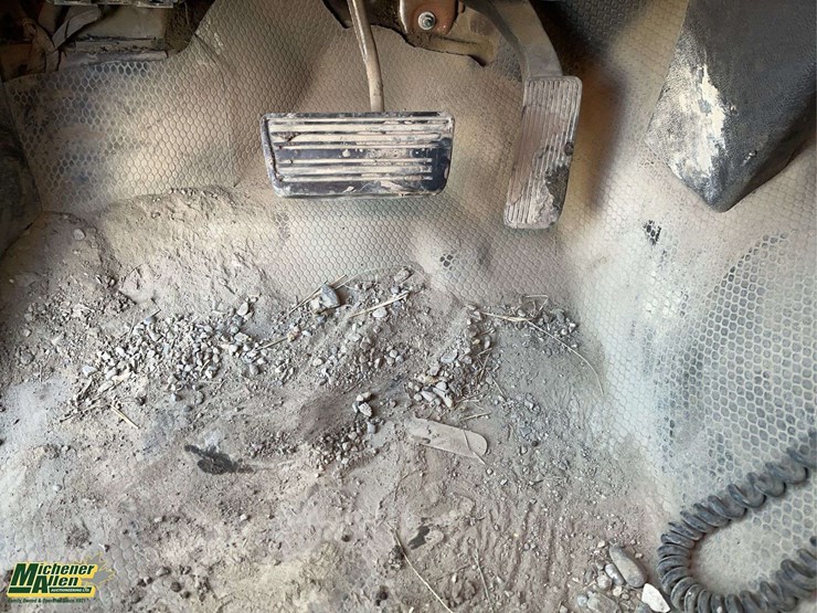 2011-gmc-sierra-2500hd-image-16