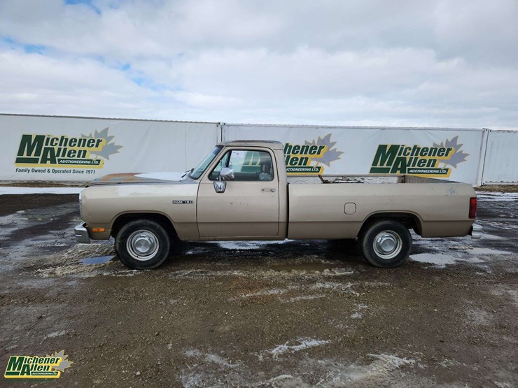 1992-dodge-150-image-6