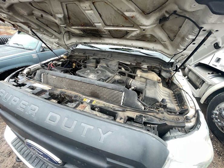 2013-ford-f350-image-56