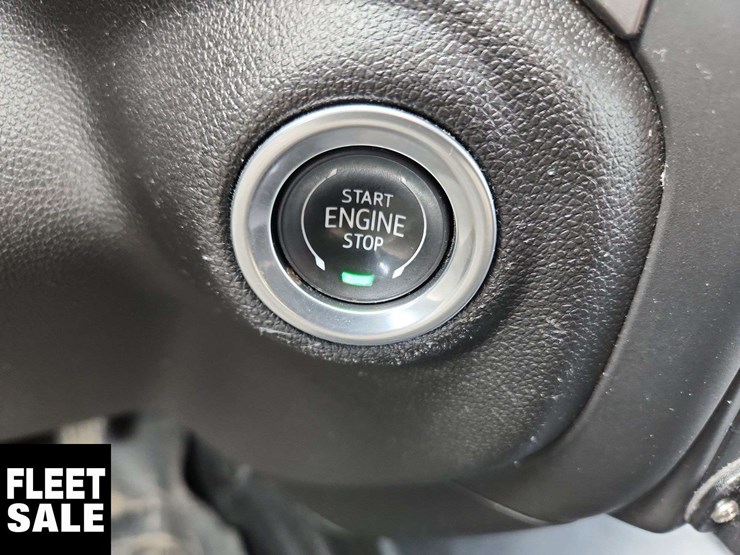 2023-chevrolet-silverado-1500-image-25