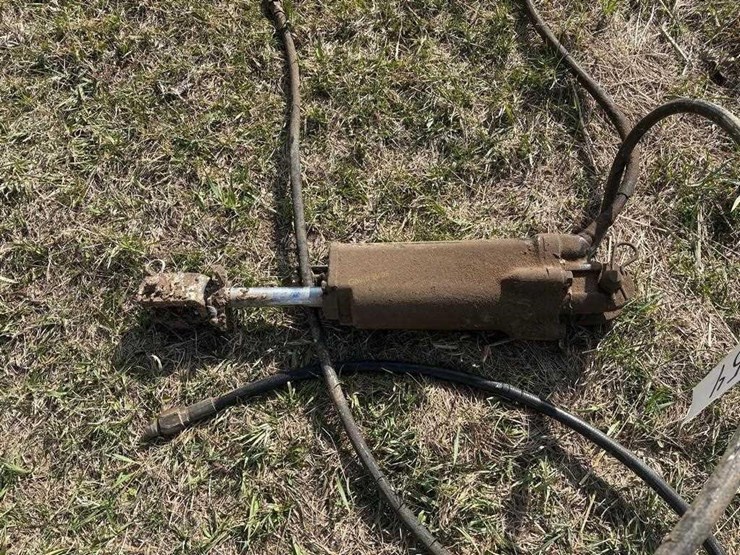 hydraulic-cylinder-image-3