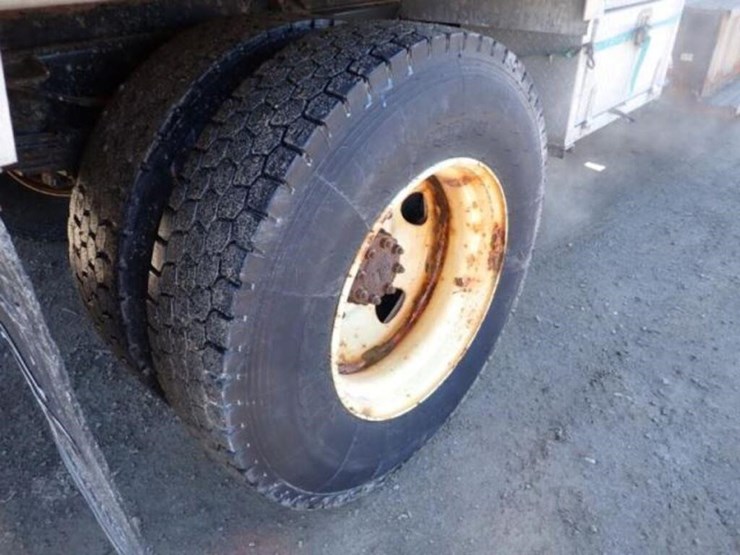 2016-ford-f650-image-45