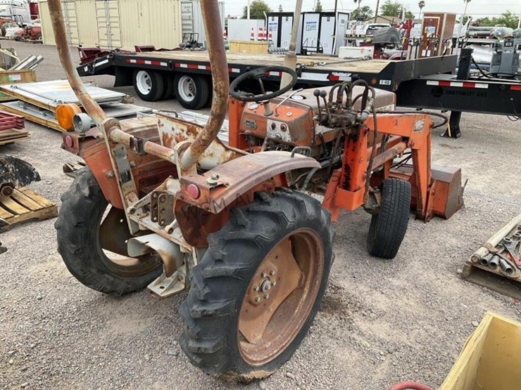 massey-ferguson-205-4-image-3