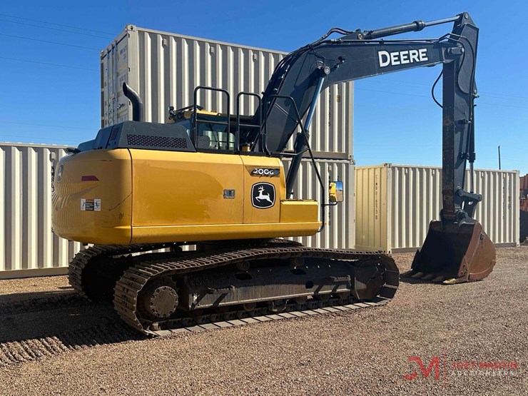 2021-deere-200-lc-image-2