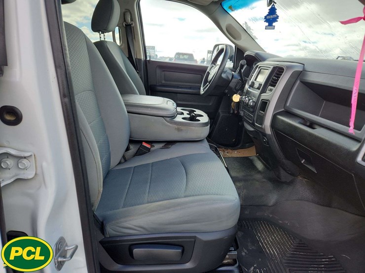 2017-dodge-1500-image-17