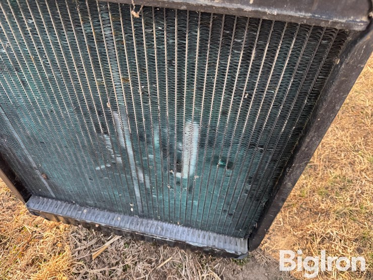 radiator-&-fan-shroud-image-15