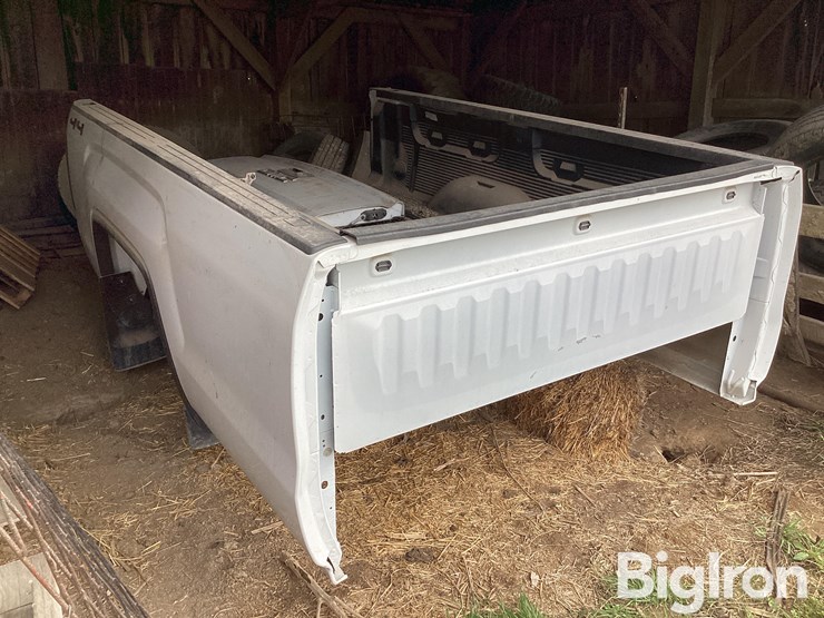 2015-gmc-sierra-3500-image-3