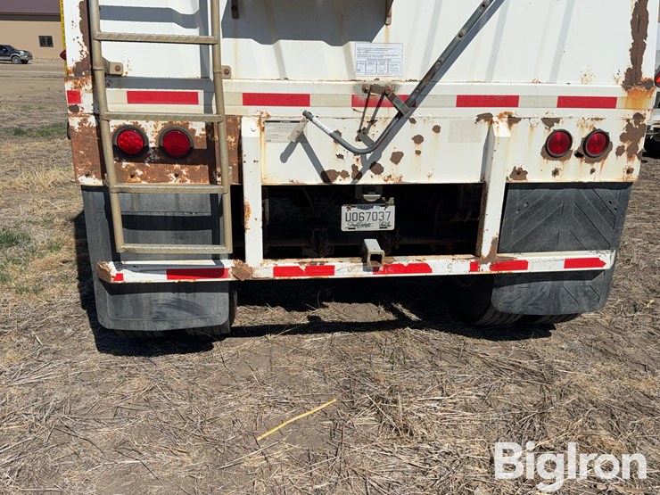 2006-neville-42'-x-image-13