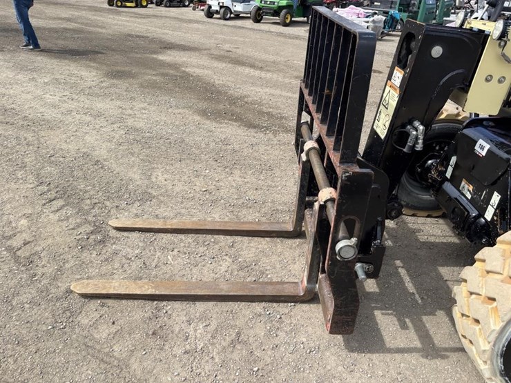 2017-jlg-g5-18a-image-9