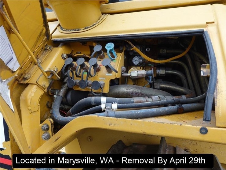 2006-caterpillar-d5n-image-7